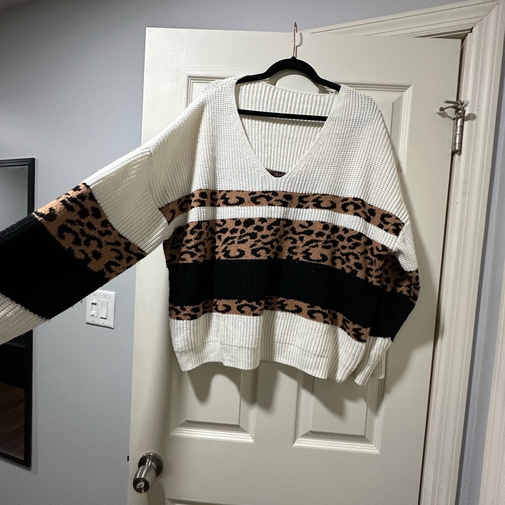 Leopard Print V-Neck Sweater - White, Black, Brown